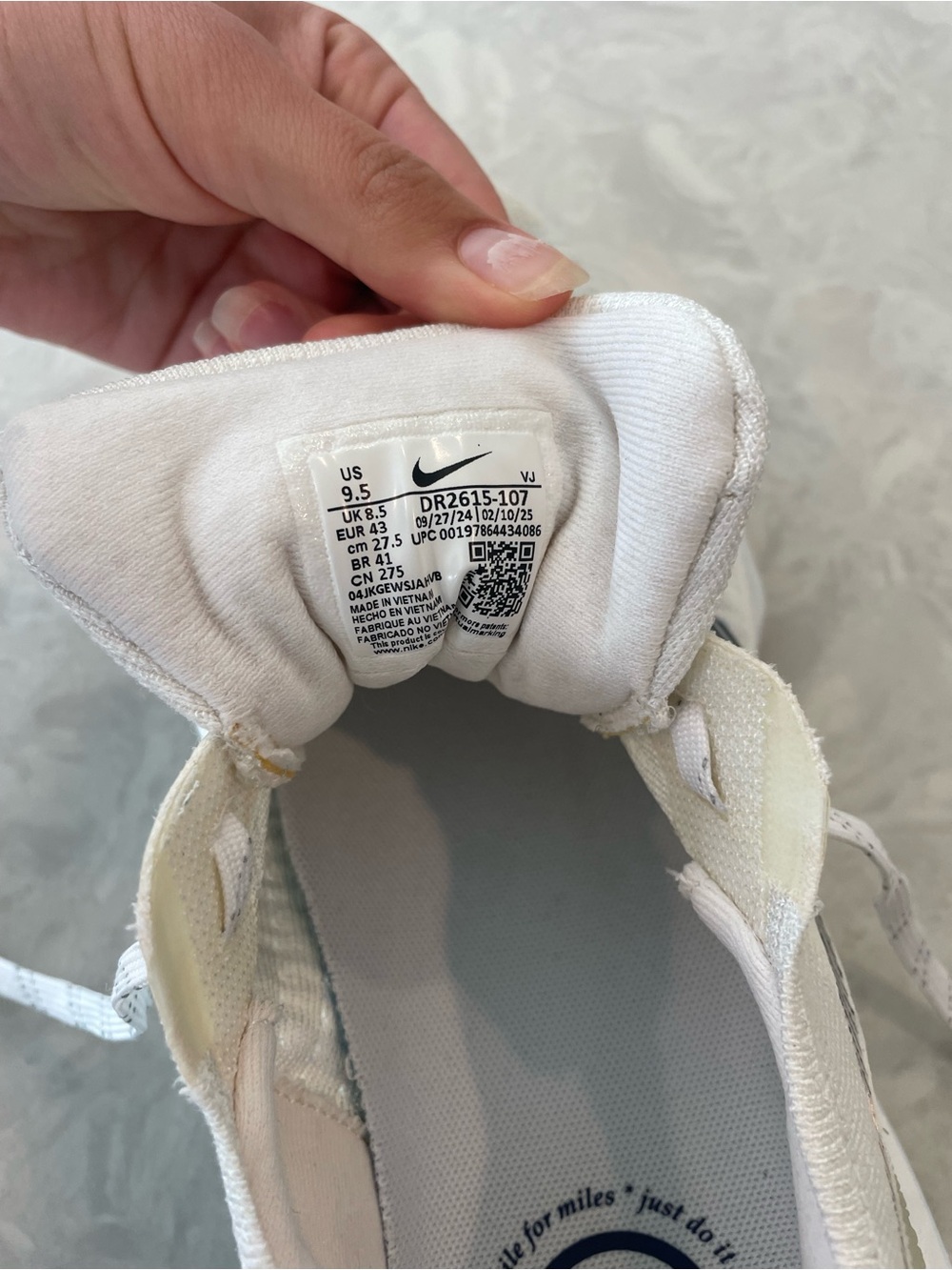 Nike ZoomX Invincible Run 3 — White with Blue Accents and Gum Outsole - Picture 9 of 9